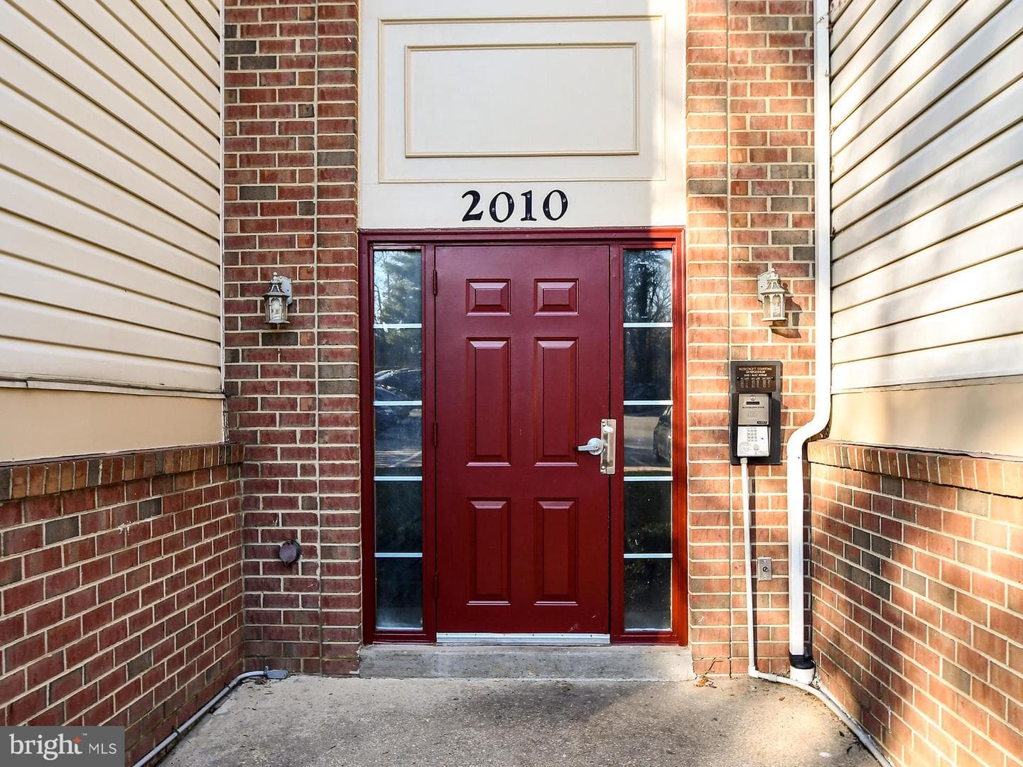 2010 Alice Avenue #101, Oxon Hill