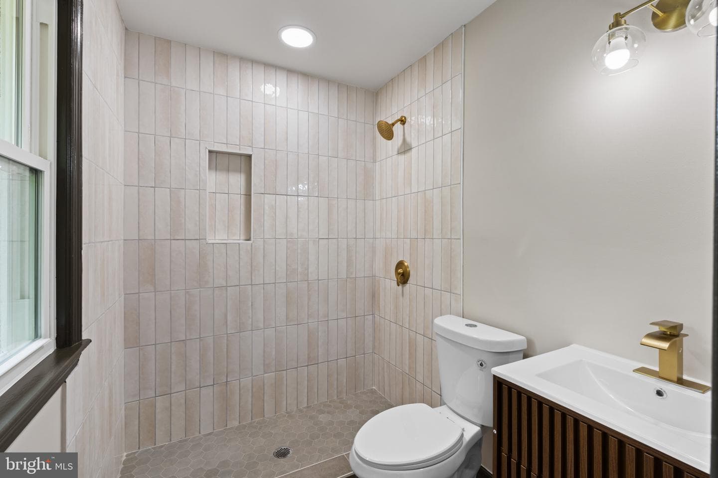 9706 Wyman Way photo 20