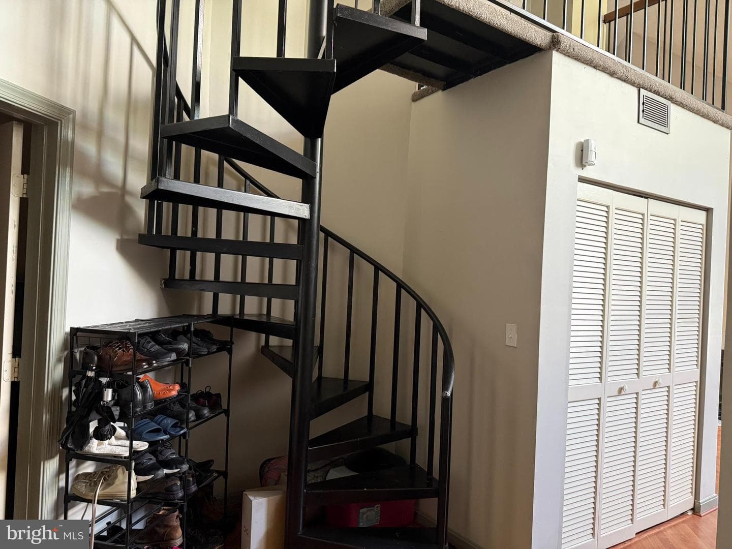 916 Westhaven Drive #11-301 photo 3