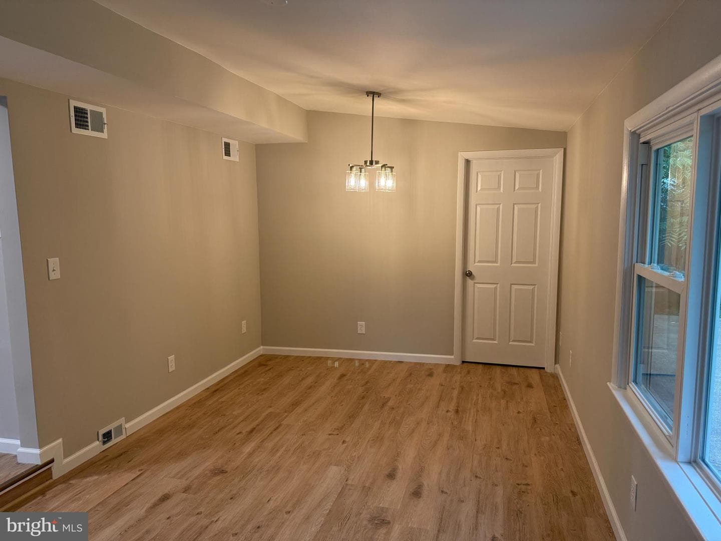 504 Greenhill Avenue photo 11
