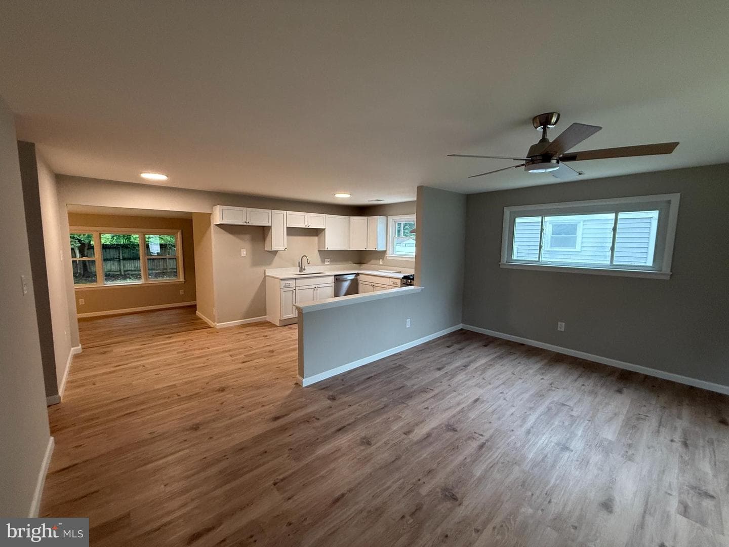 504 Greenhill Avenue photo 3