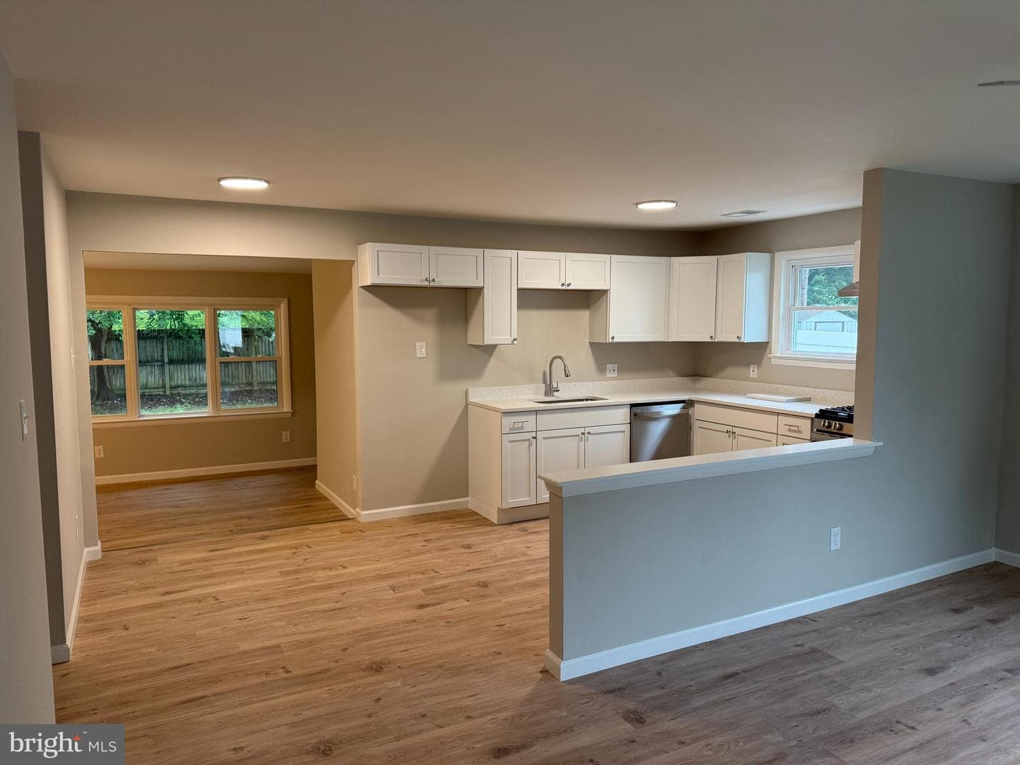 504 Greenhill Avenue photo 4
