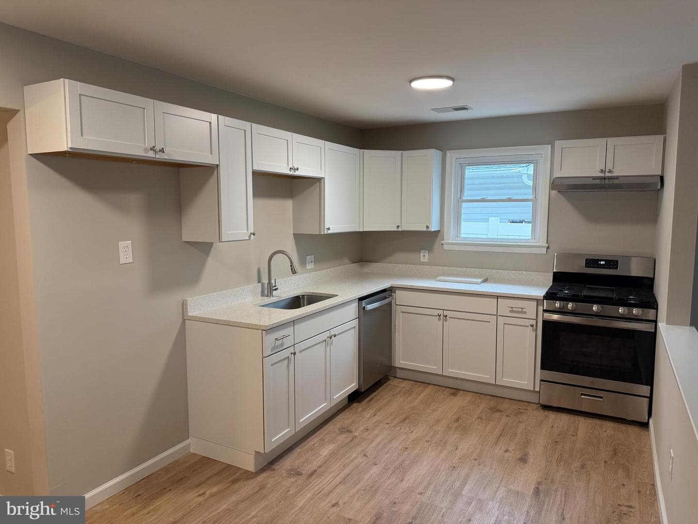 504 Greenhill Avenue photo 5