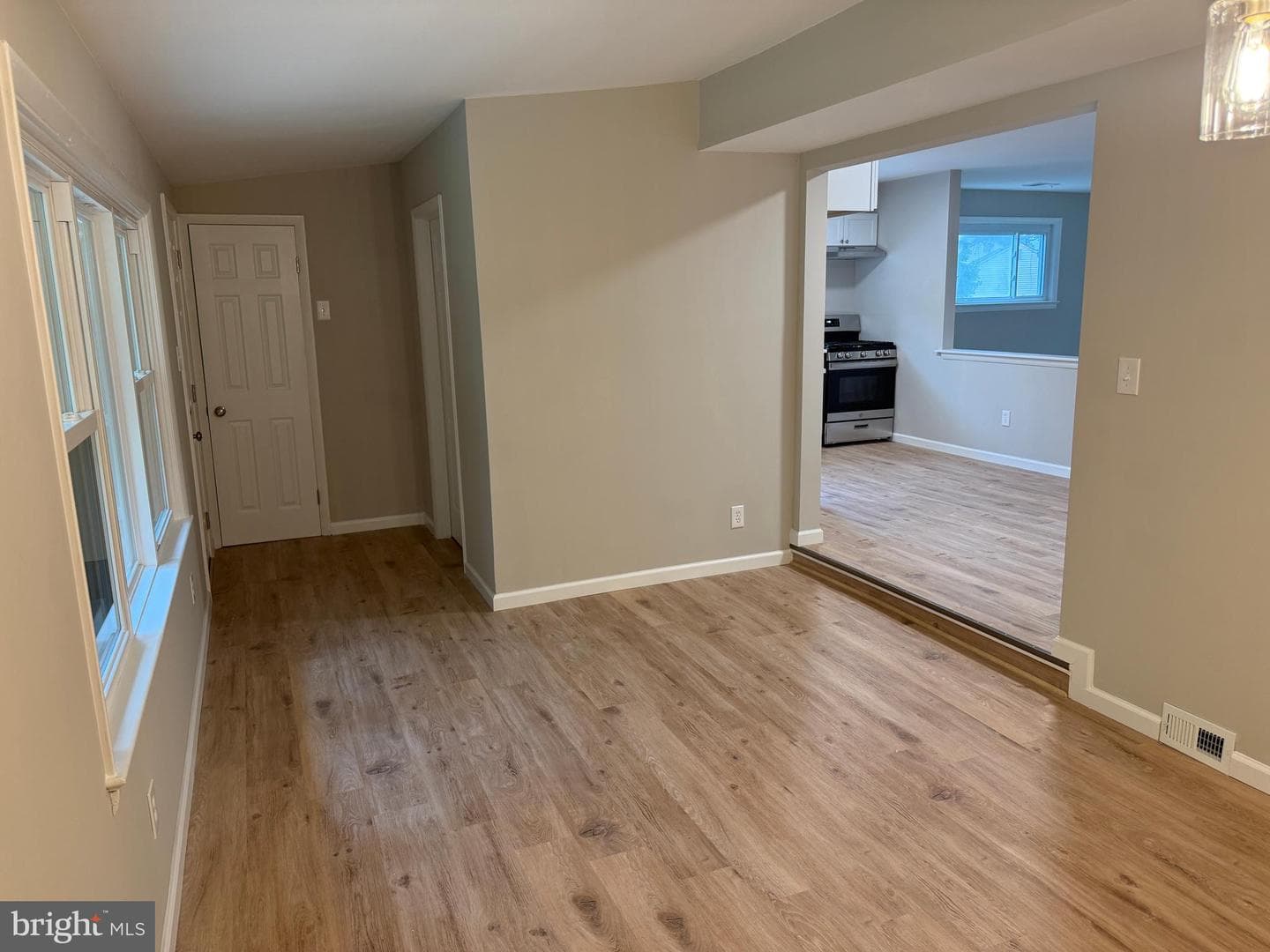 504 Greenhill Avenue photo 9