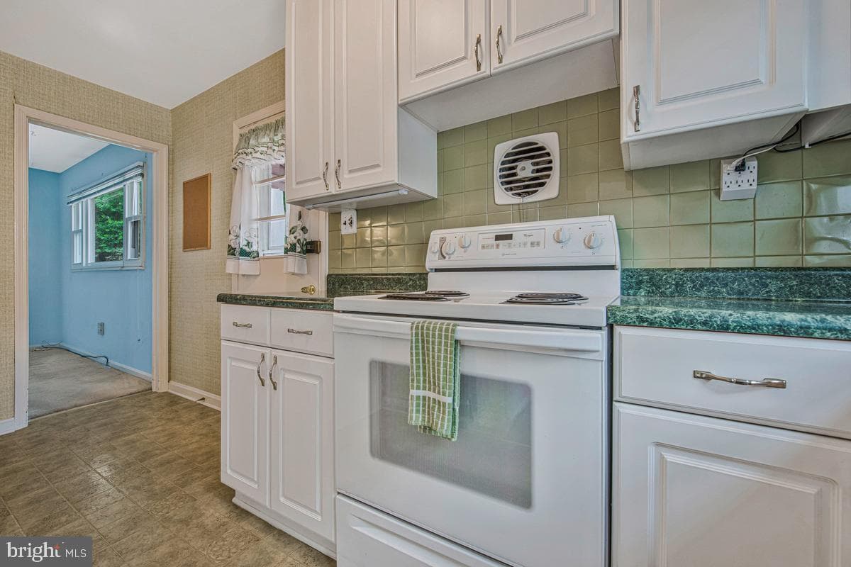9410 Sheridan Street photo 15