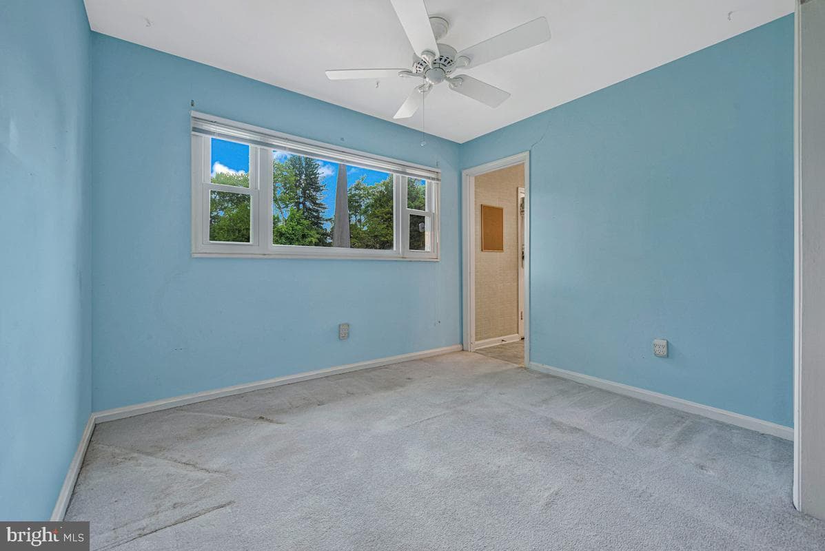 9410 Sheridan Street photo 17