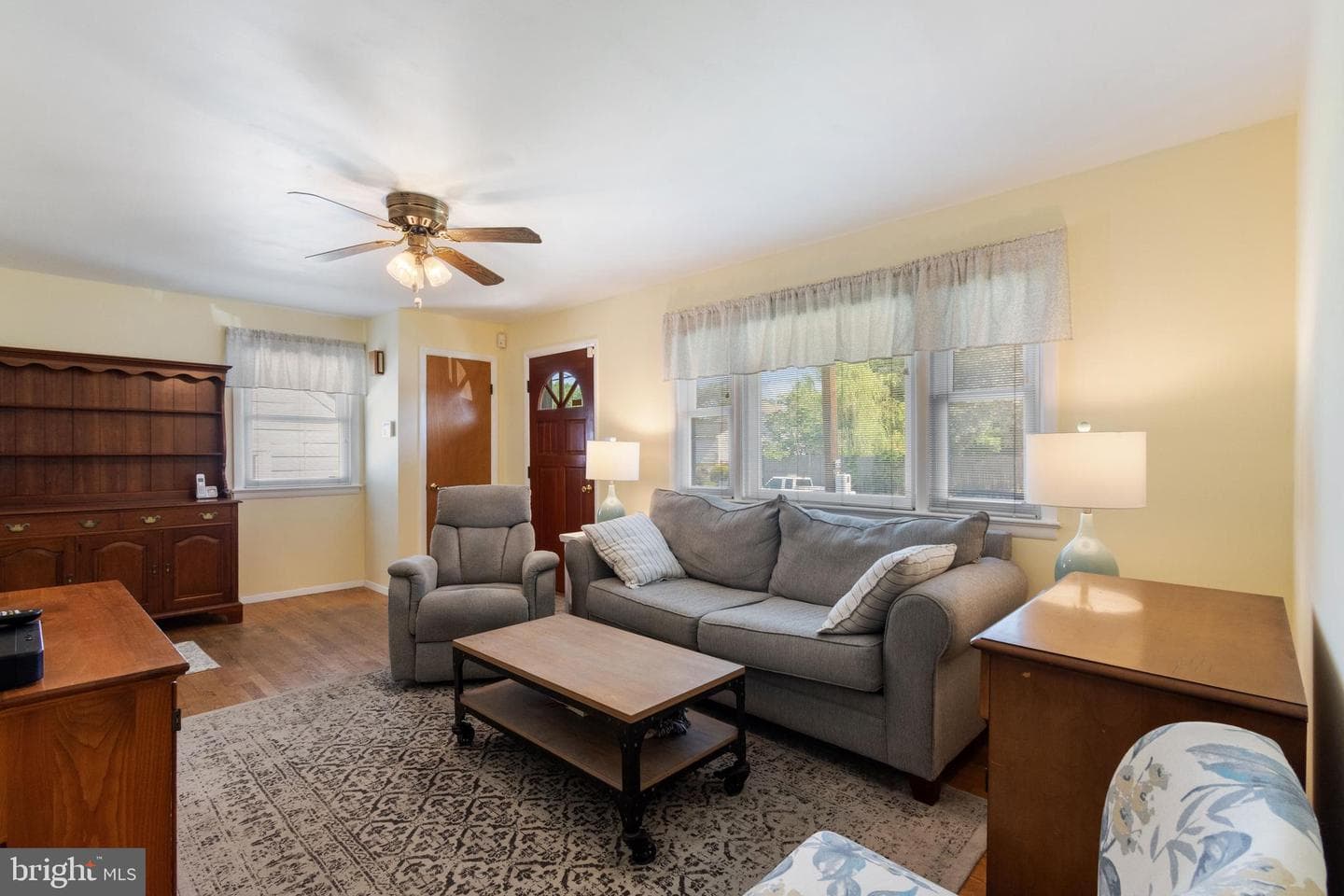 6011 Berwyn Road photo 10