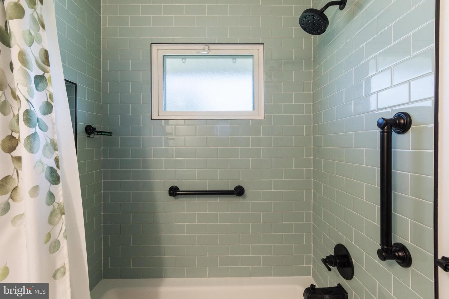 6011 Berwyn Road photo 20