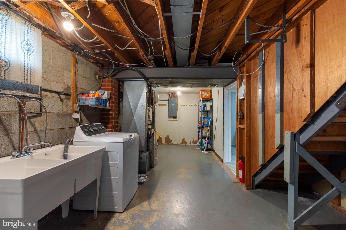 6011 Berwyn Road photo 36