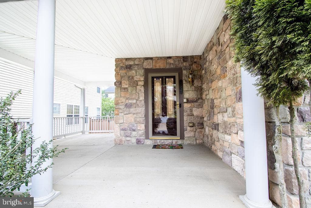 15627 Gillmore Greens Court photo 3
