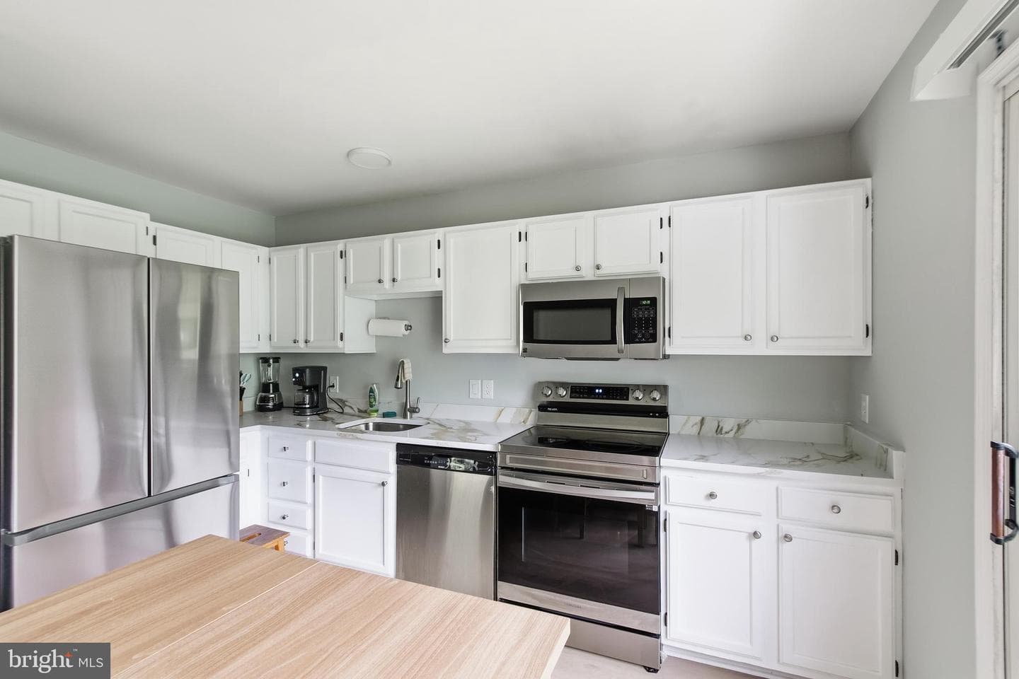 5121 S South Barnaby Road, Temple Hills