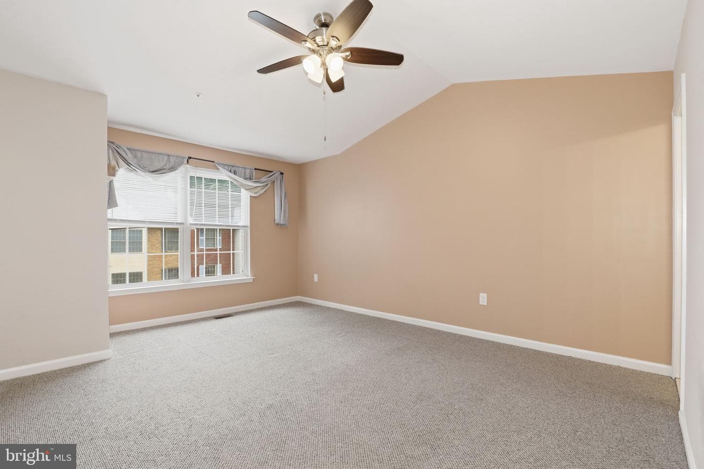 4712 Caddo Street photo 23