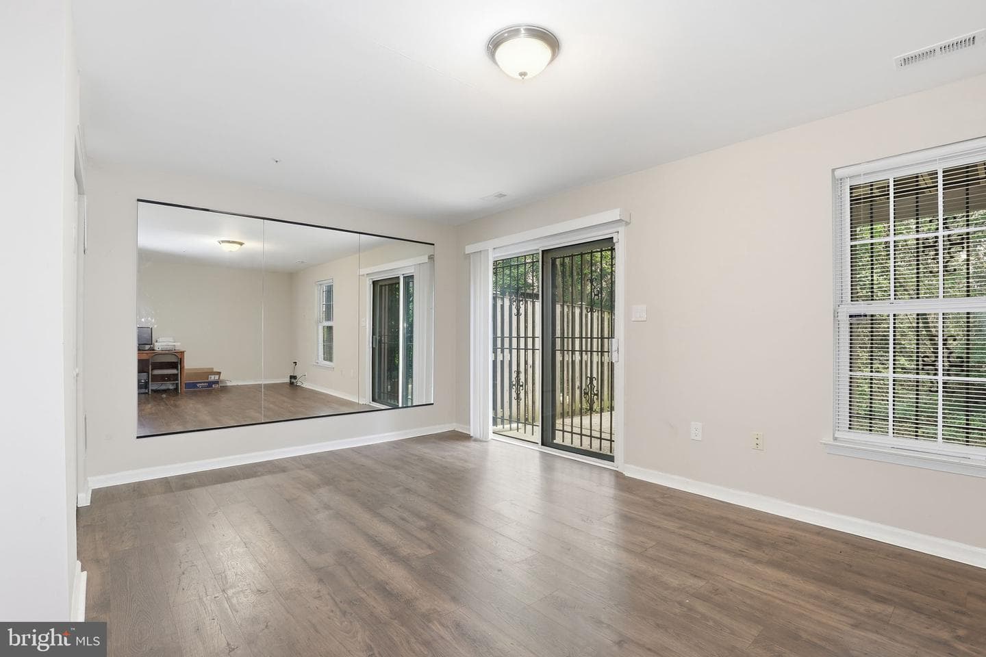 4712 Caddo Street photo 4