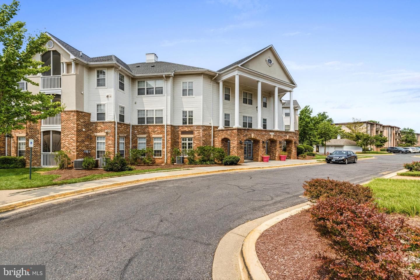 6640 Lake Park Drive #3b photo 1