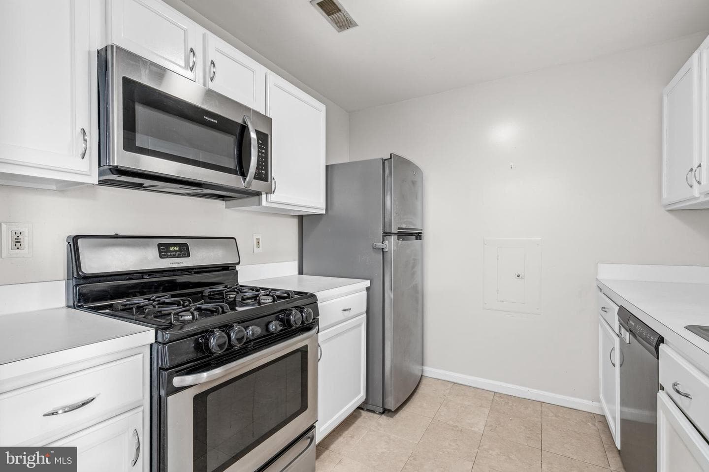 6640 Lake Park Drive #3b photo 20