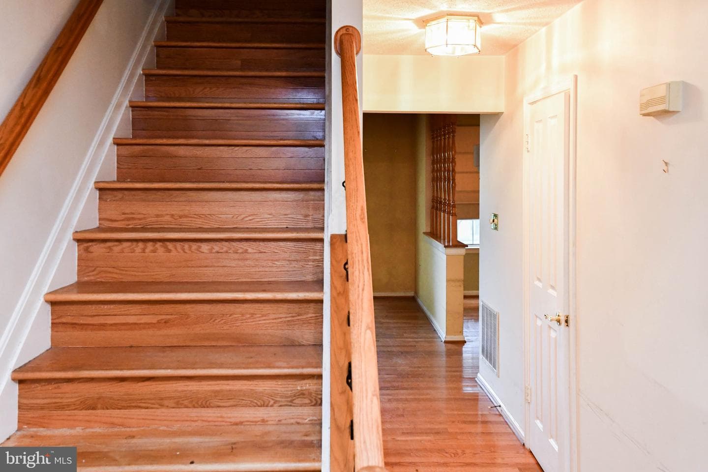 1111 Kings Heather Drive photo 16