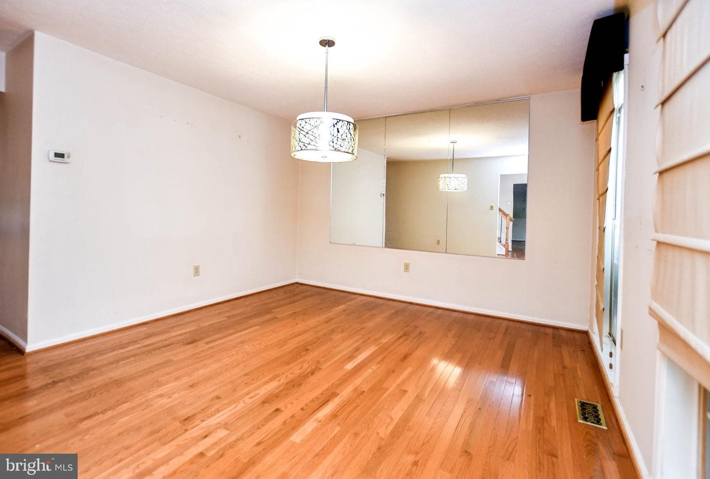 1111 Kings Heather Drive photo 19