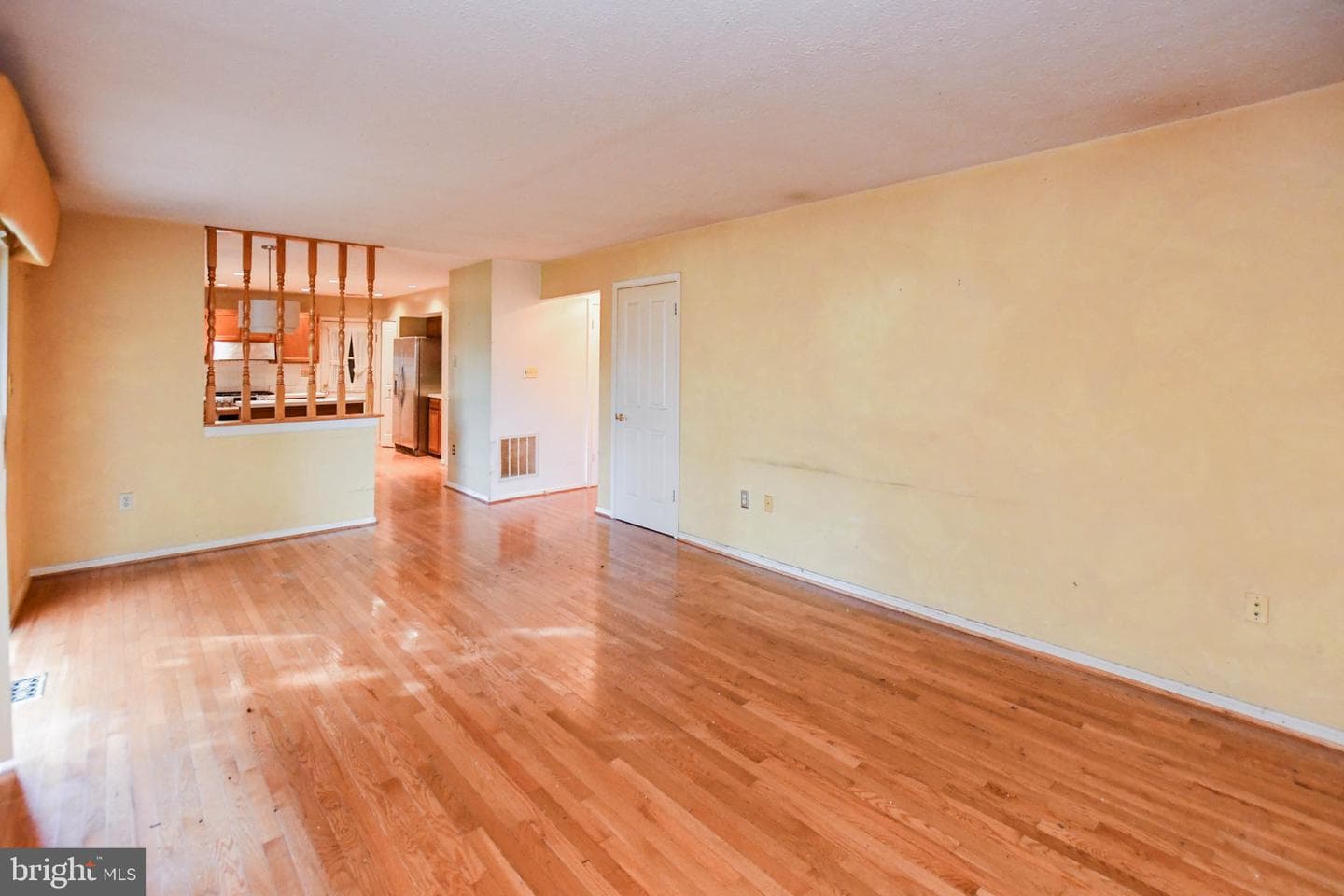 1111 Kings Heather Drive photo 22