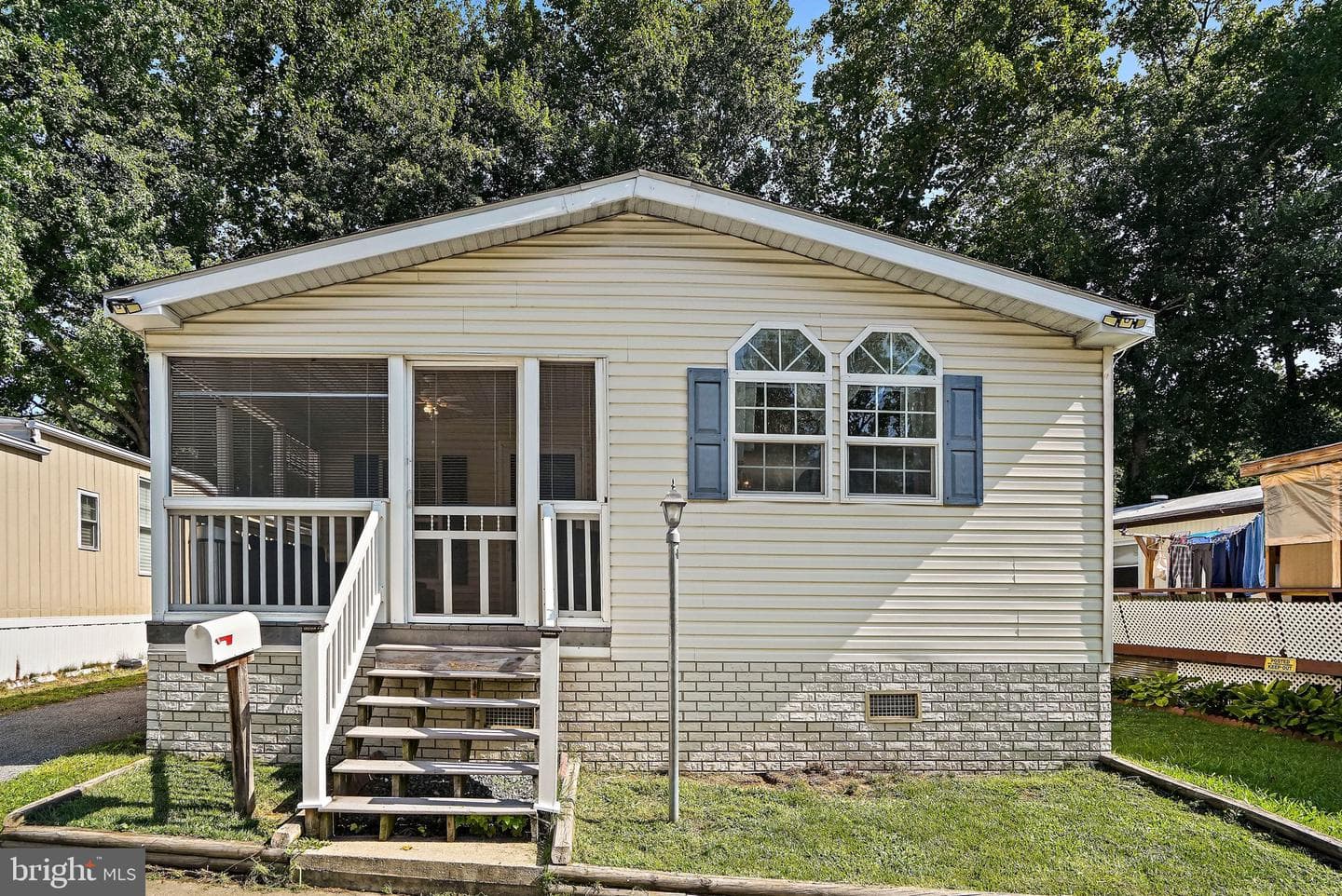 9514 Beech Park Street photo 2