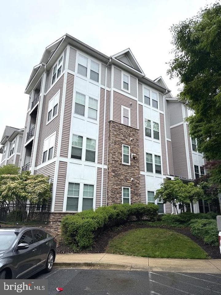 1301 Karen Boulevard #201, Capitol Heights
