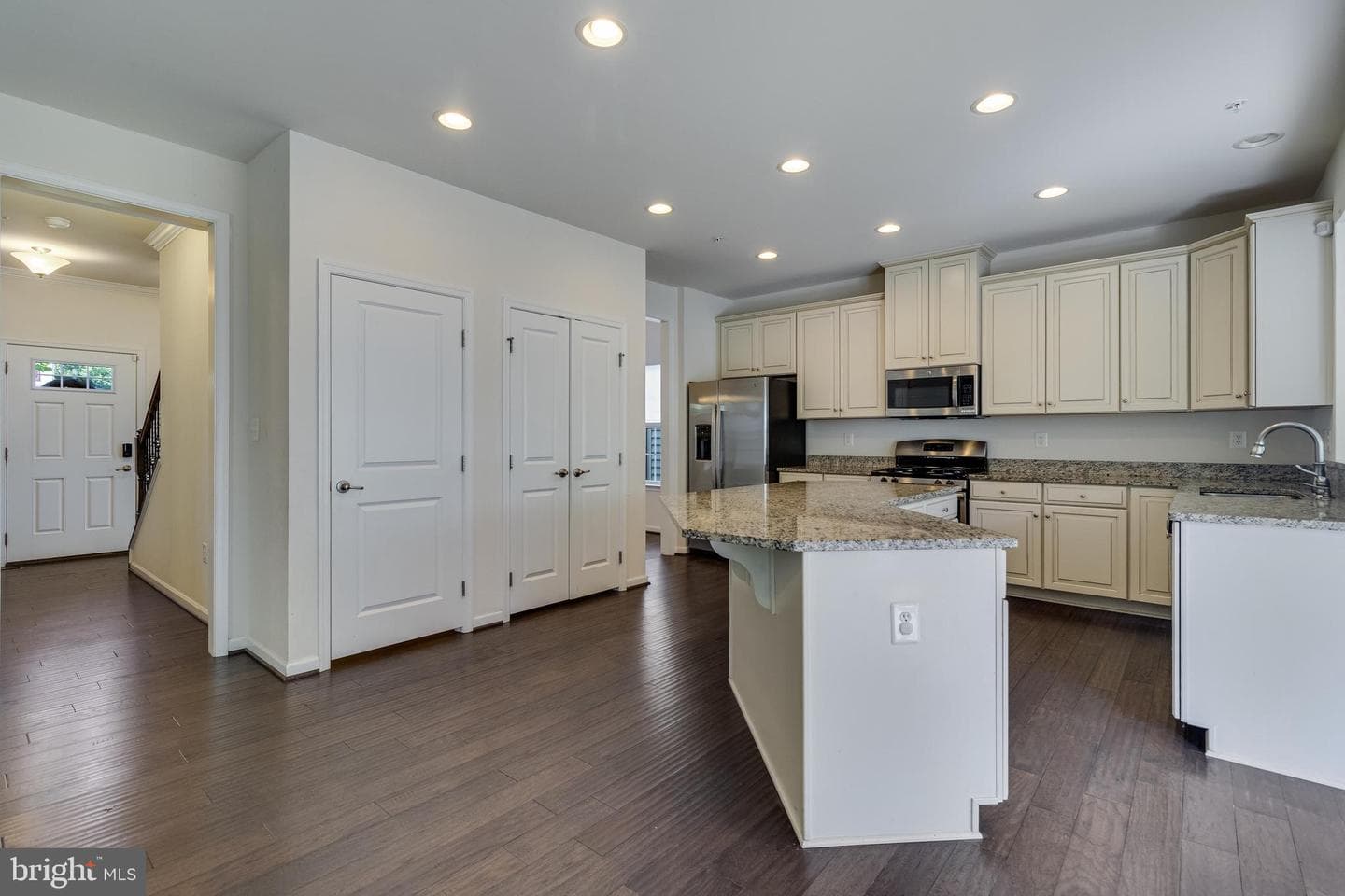 3002 Winterbourne Drive photo 43