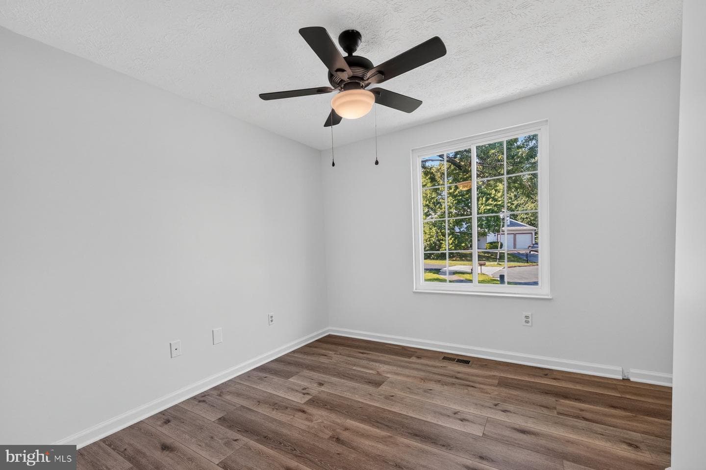 8601 Briarwood Court photo 16