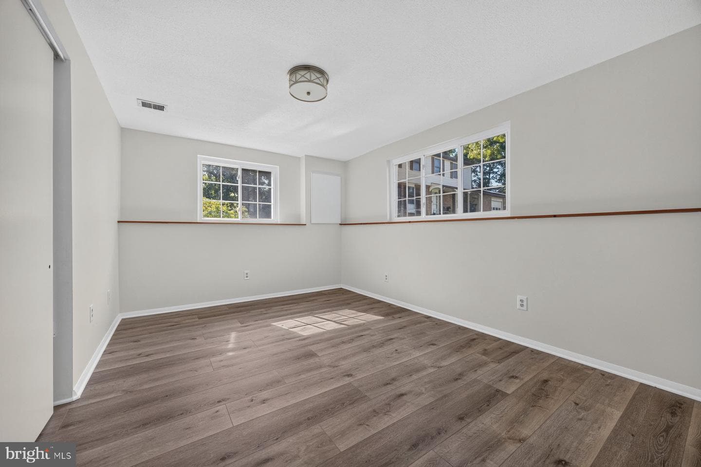 8601 Briarwood Court photo 26