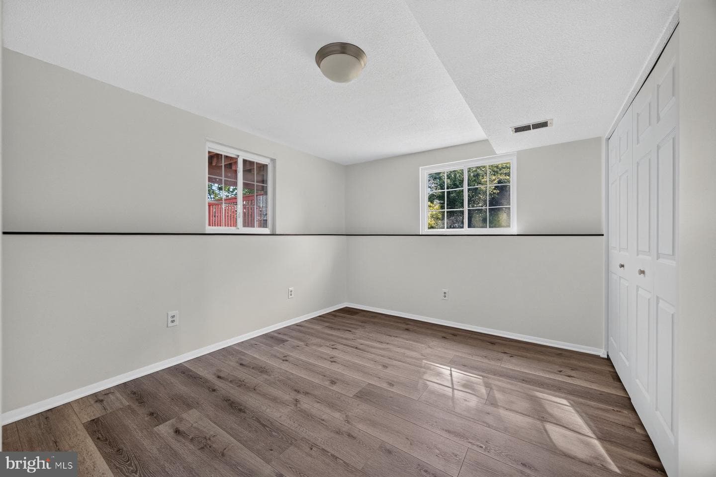 8601 Briarwood Court photo 27