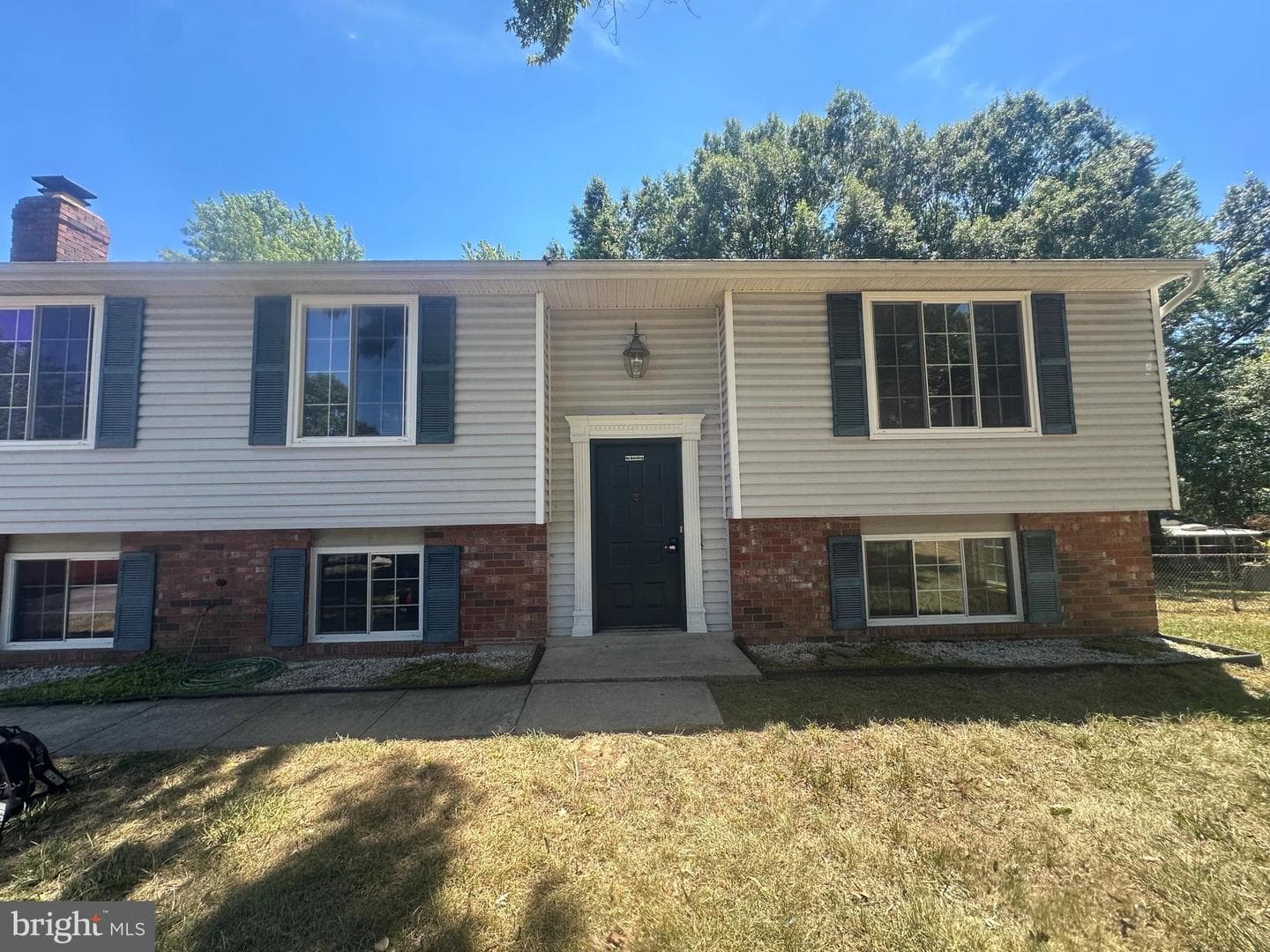 8601 Briarwood Court photo 3