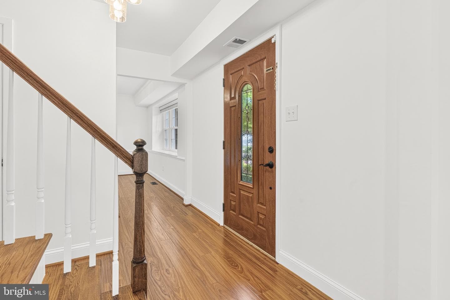 9005 Eastbourne Lane photo 5