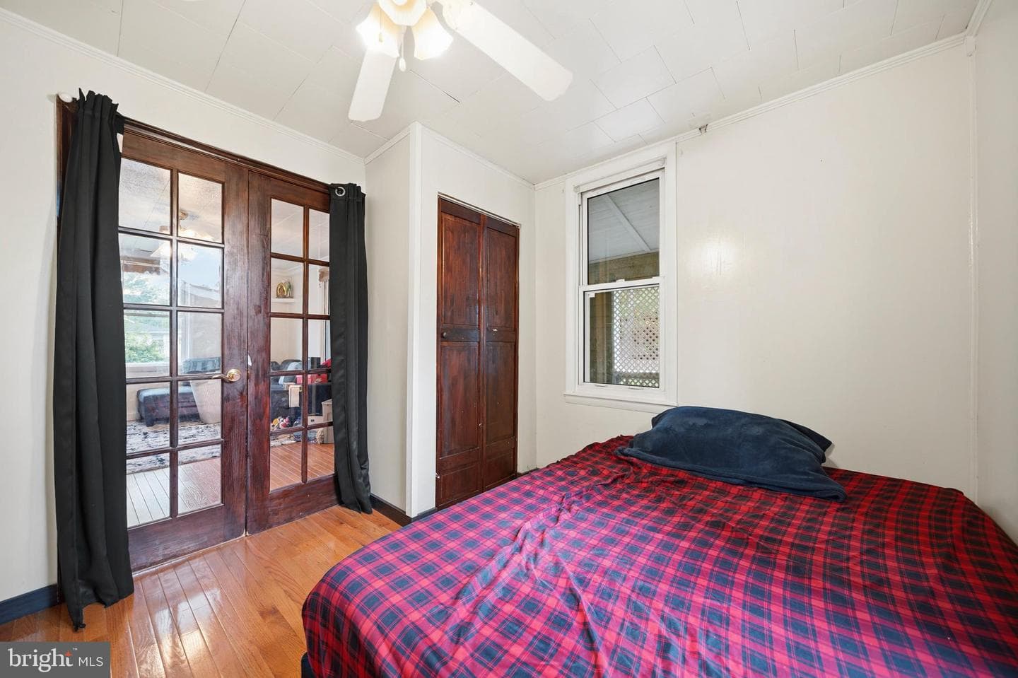 5113 Crittenden Street photo 21