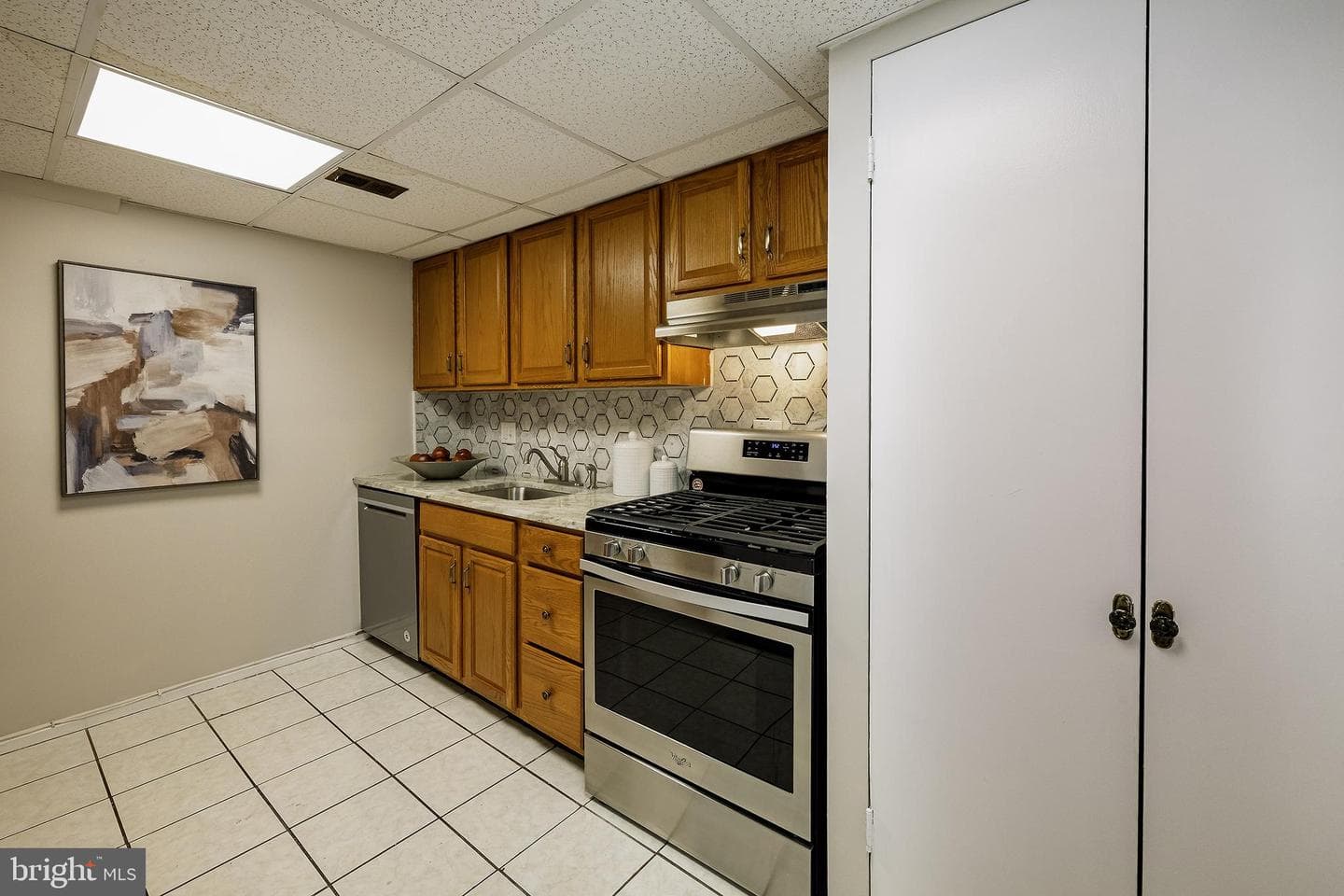 7950 Lakecrest Drive photo 15