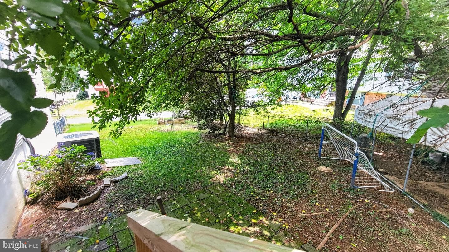 13100 N Point Lane photo 30