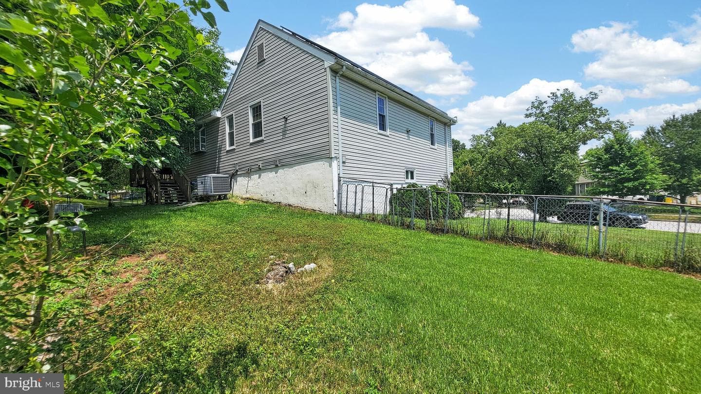 13100 N Point Lane photo 31