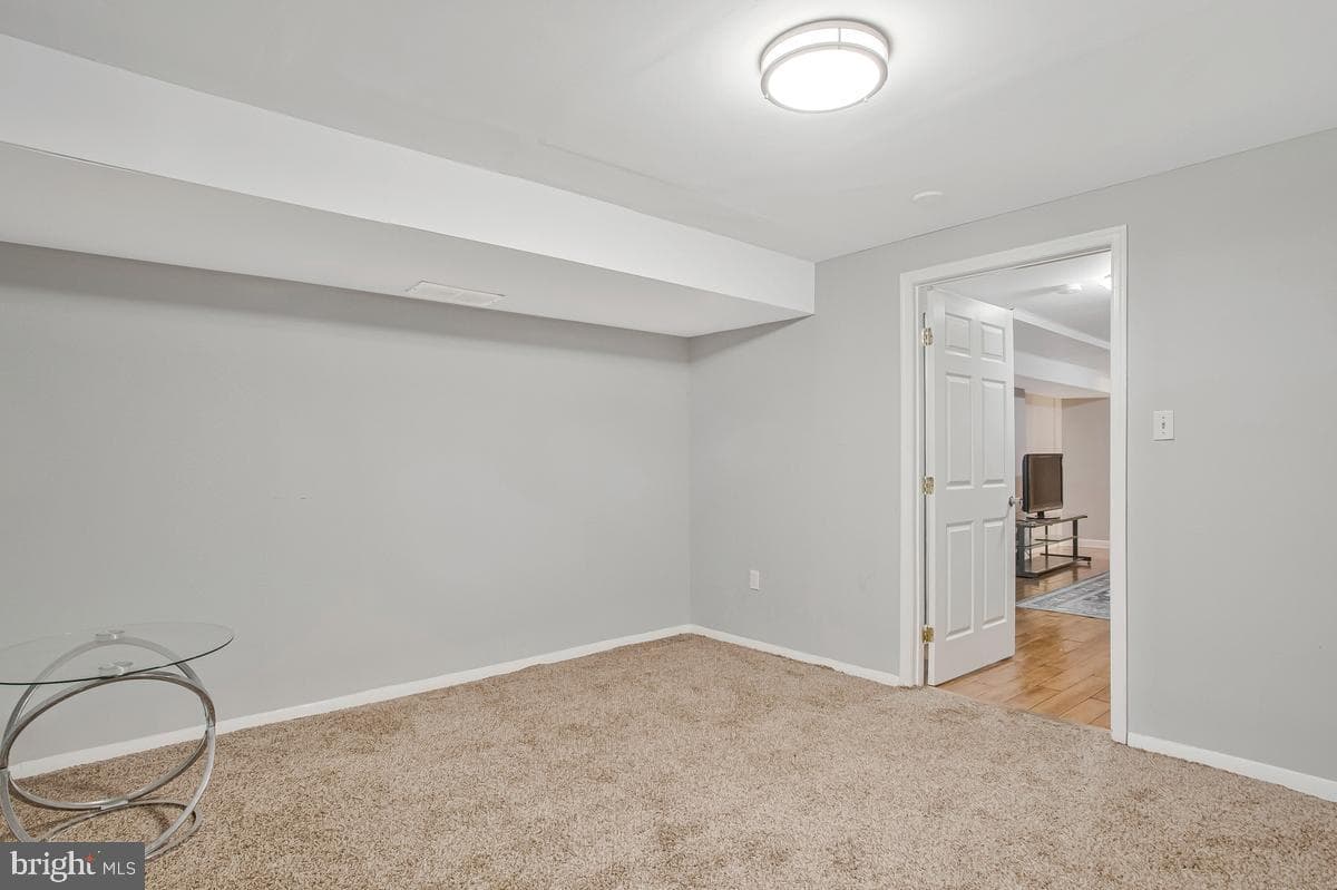 1405 Meadowlake Ct photo 23