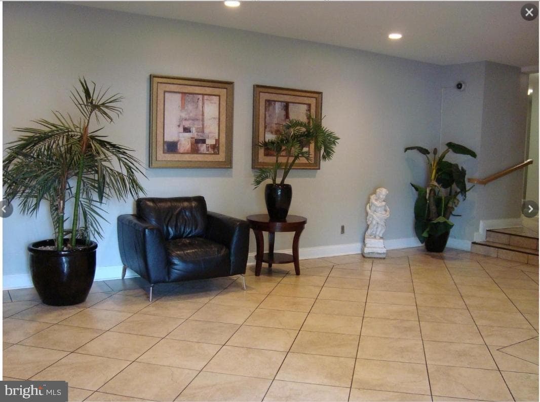 1009 Chillum Rd # 217, Hyattsville