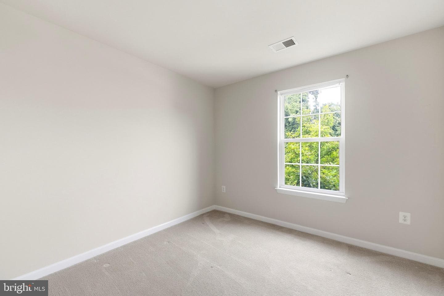 1141 Wilberforce Court photo 20