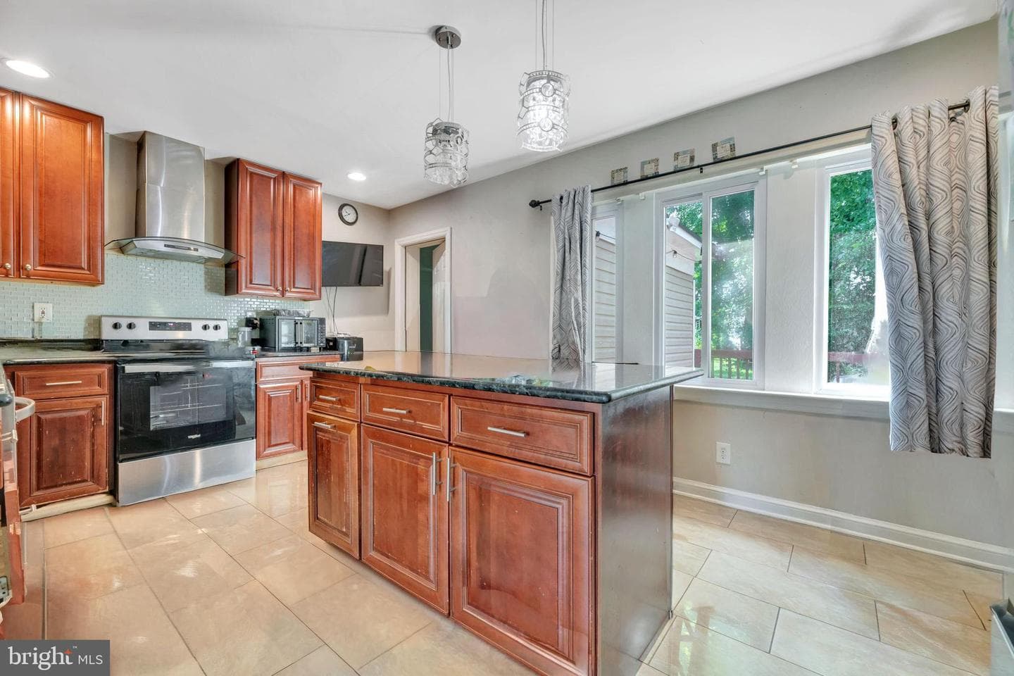 2703 Gaither Street photo 3