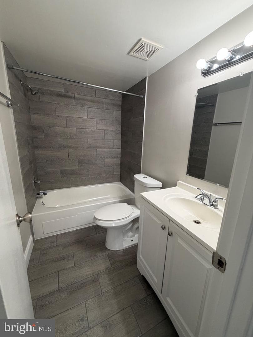 10242 Prince Place #206 photo 7