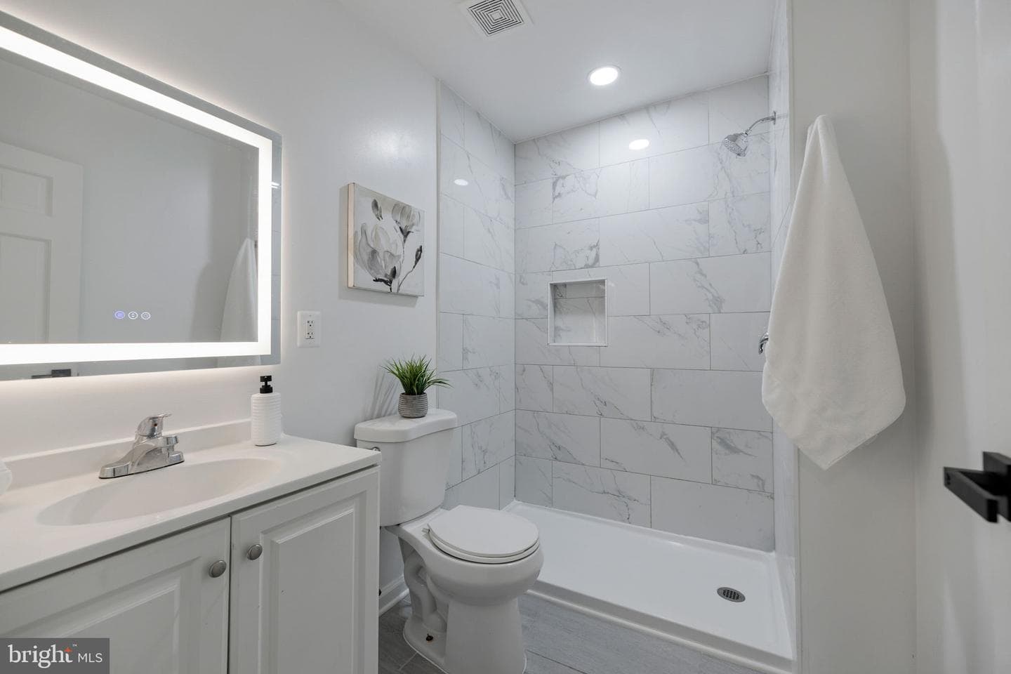 3710 26th Avenue photo 18