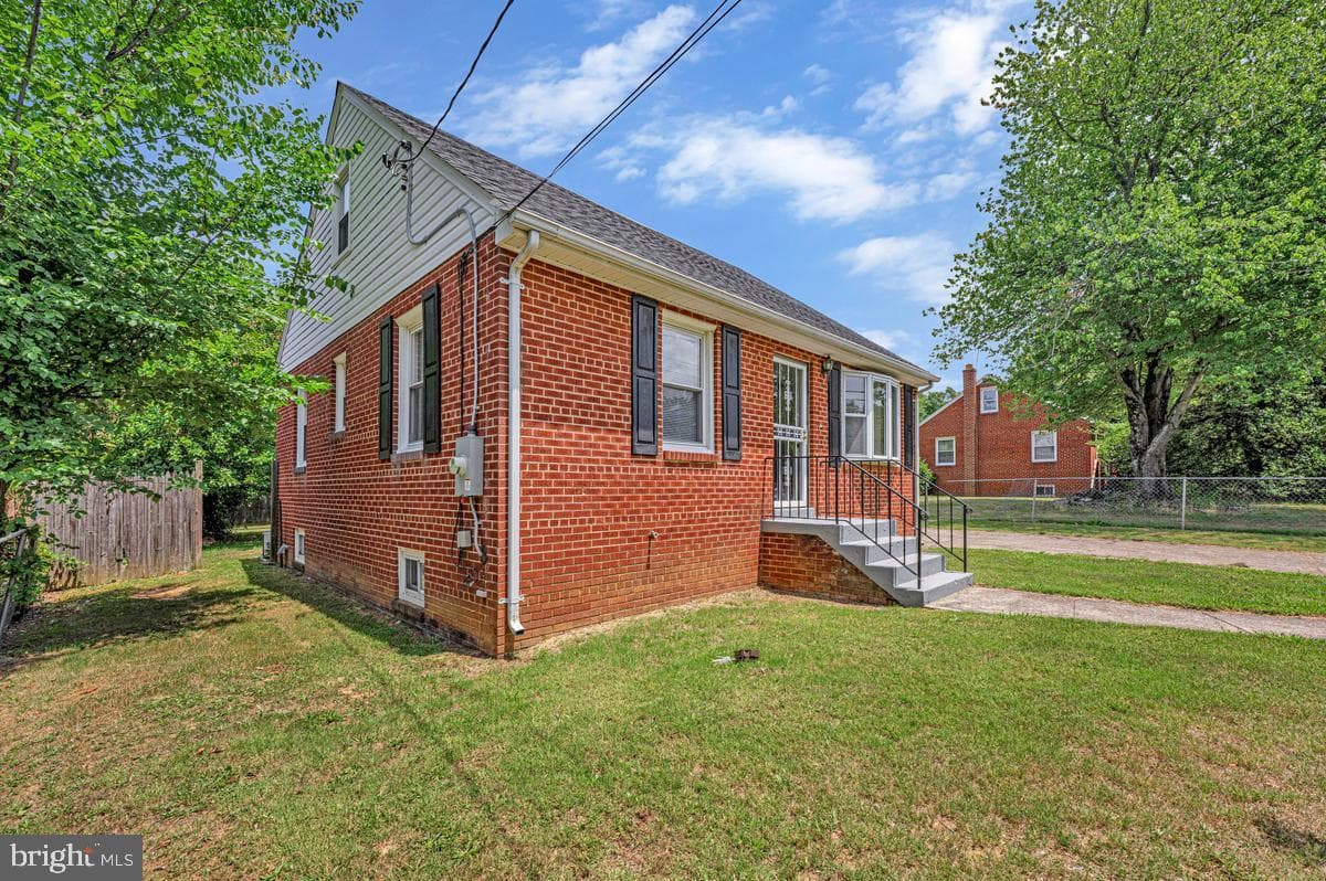 2308 Brinkley Road photo 3