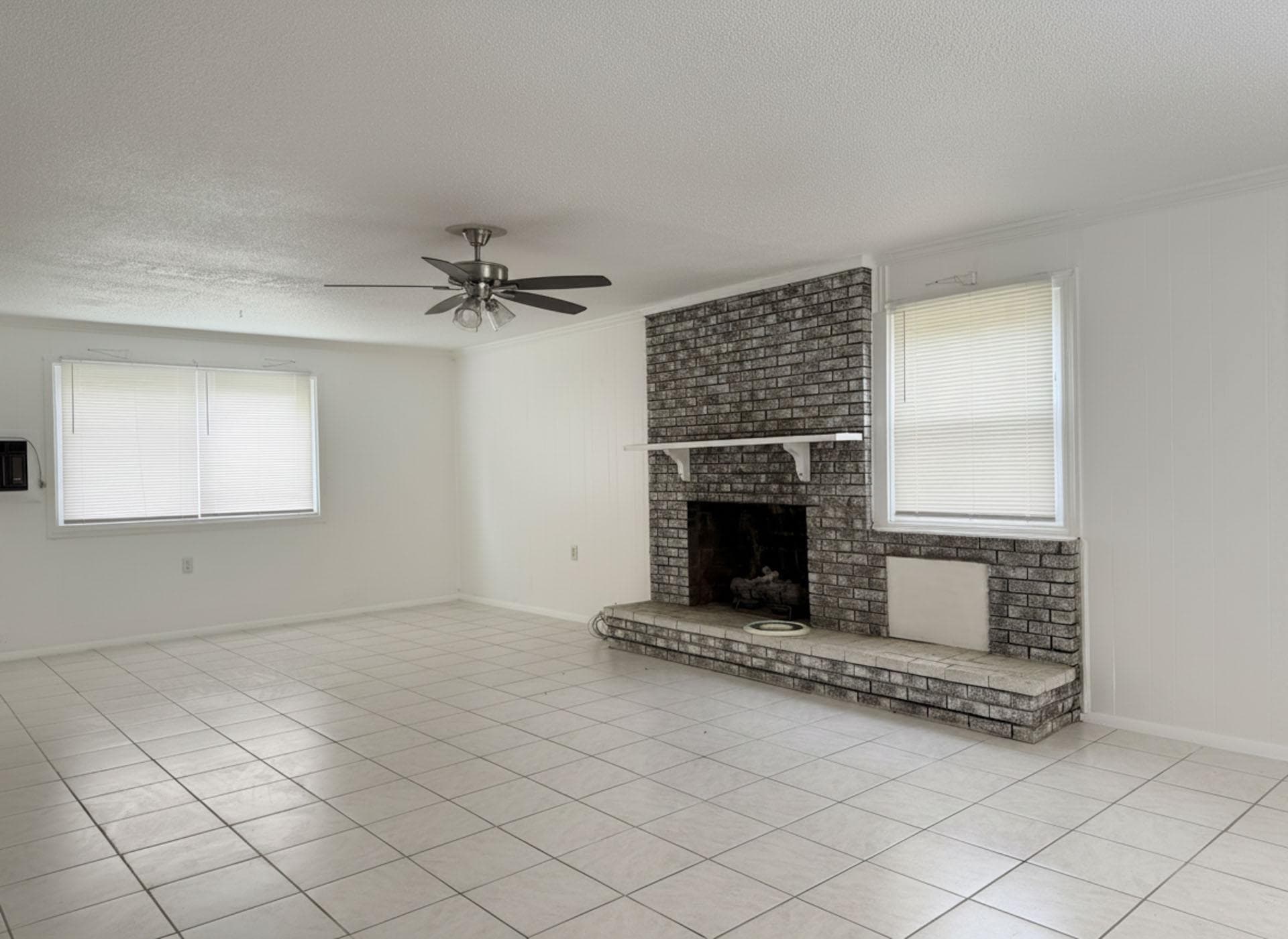 12412 Stonehaven Lane photo 4