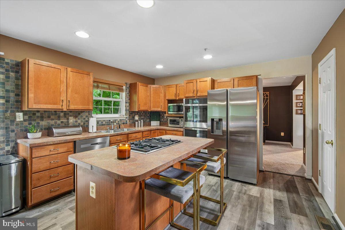 1112 Ryon Way photo 8