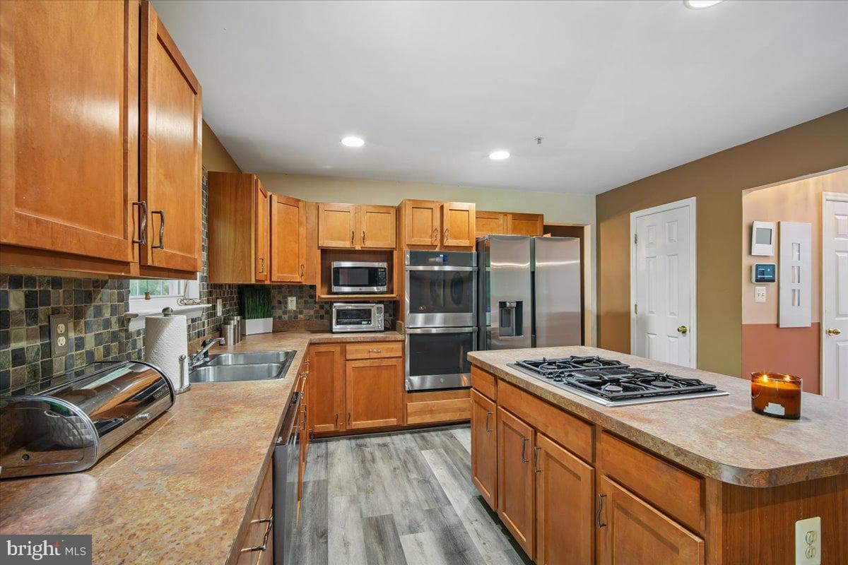 1112 Ryon Way photo 9