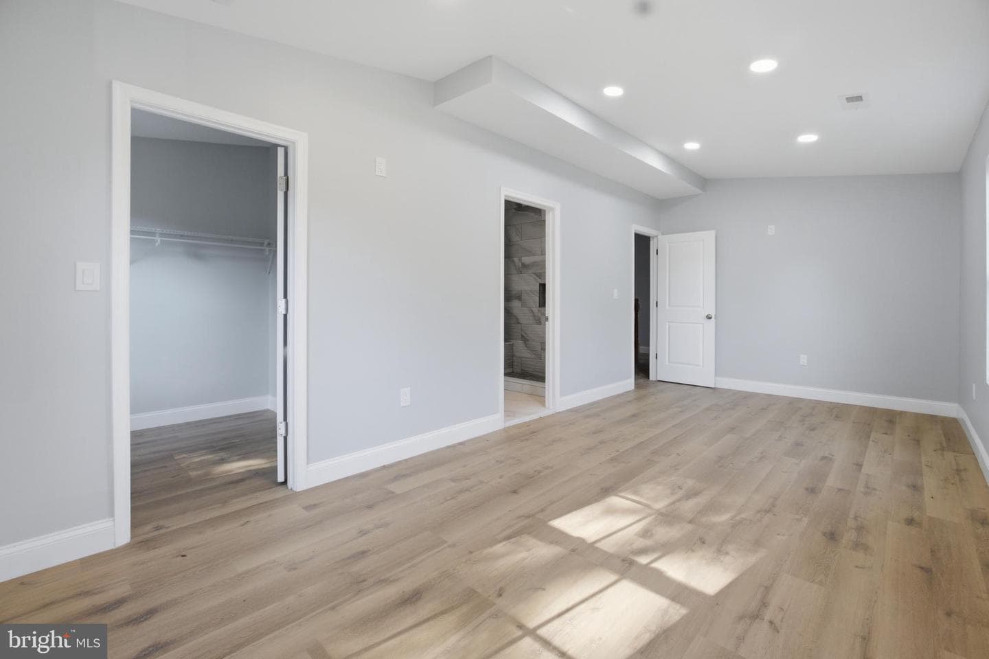 15000 Mount Calvert Road photo 11
