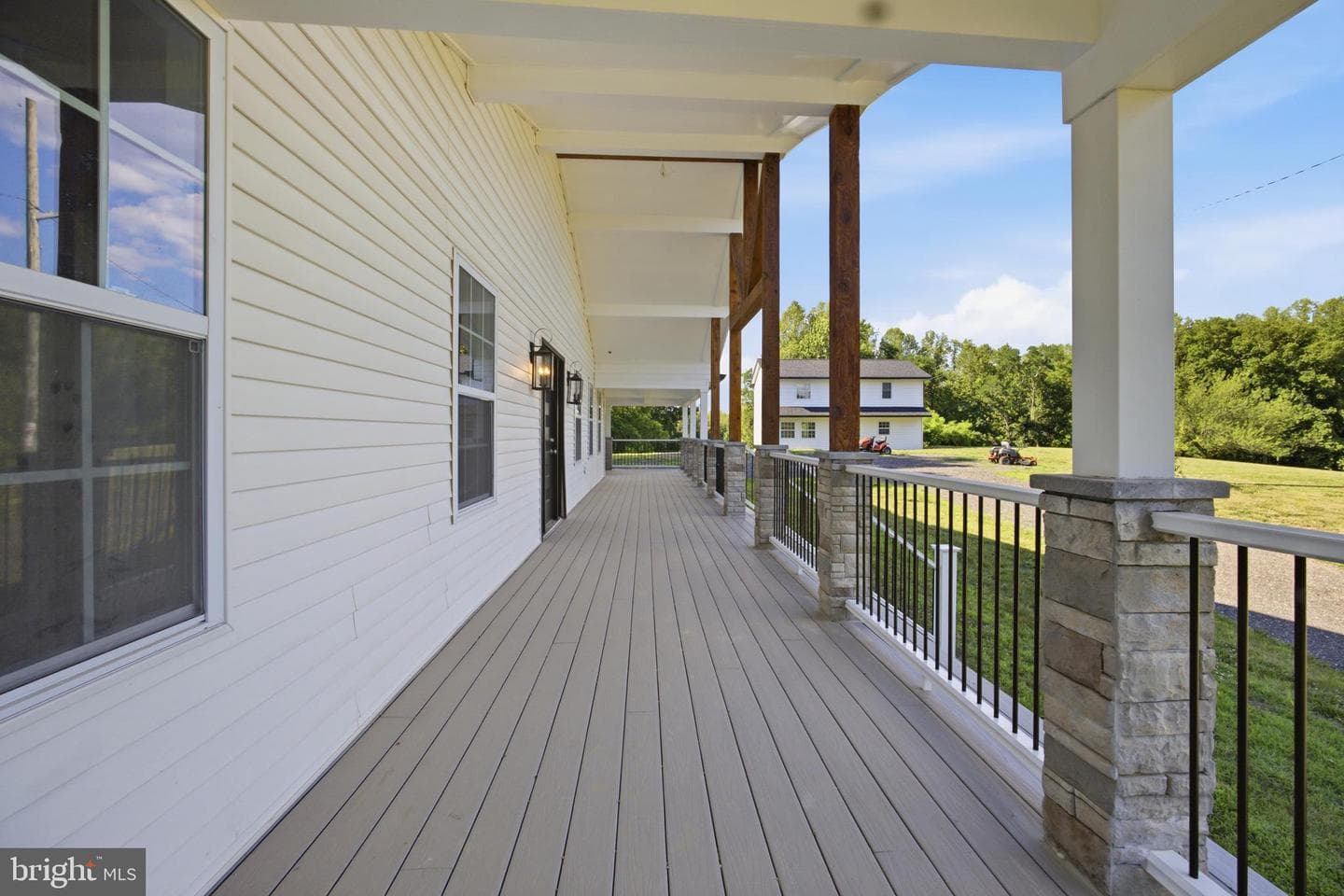 15000 Mount Calvert Road photo 3
