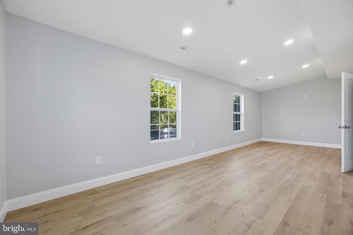 15000 Mount Calvert Road photo 36