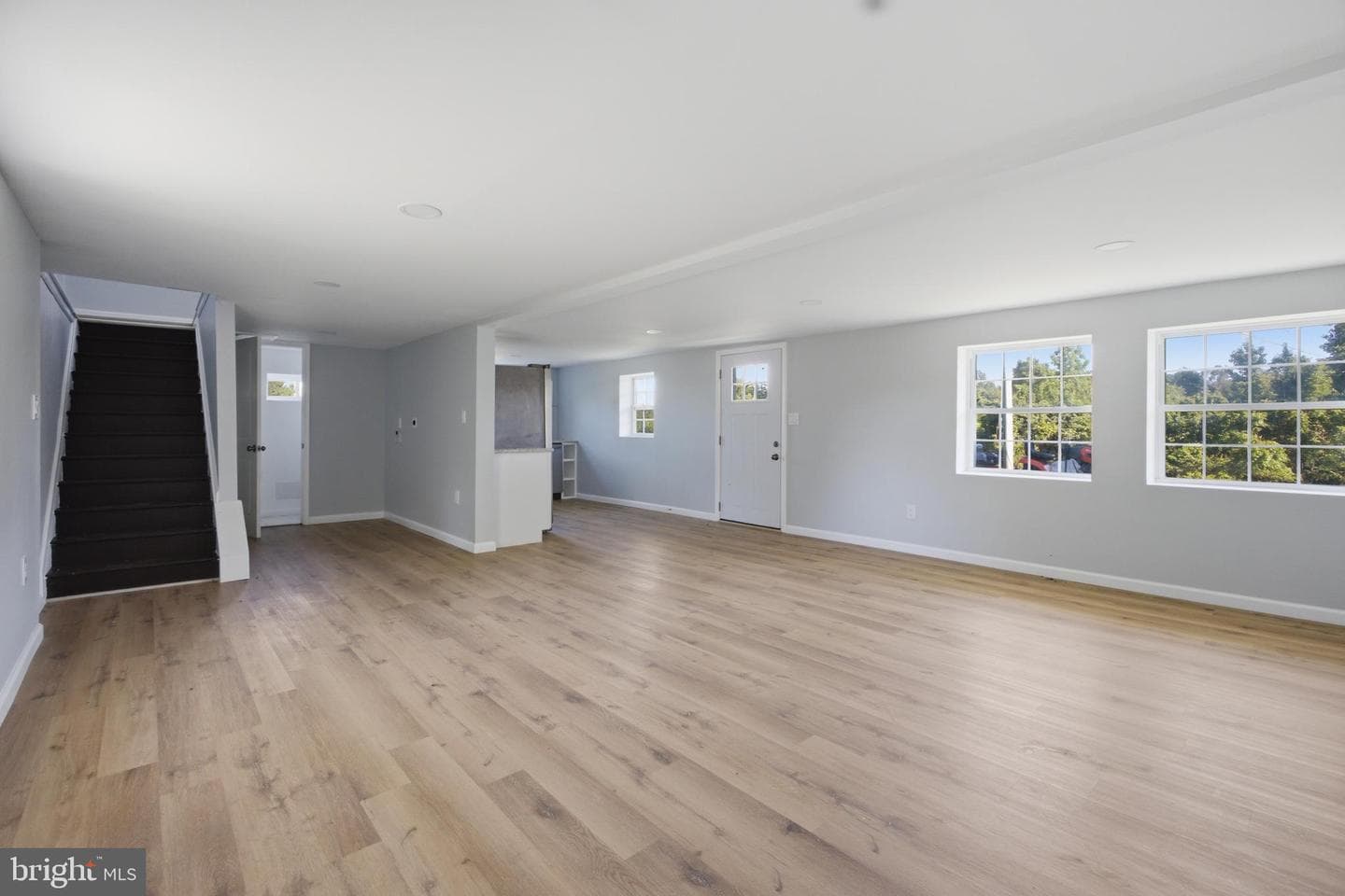 15000 Mount Calvert Road photo 37