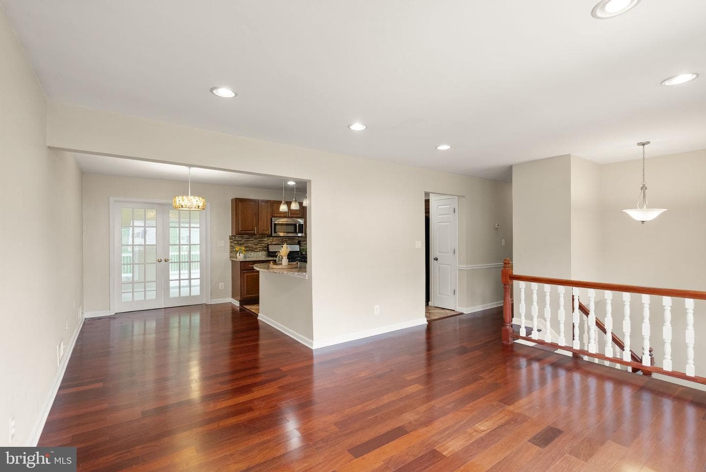 8114 Turner Street photo 10