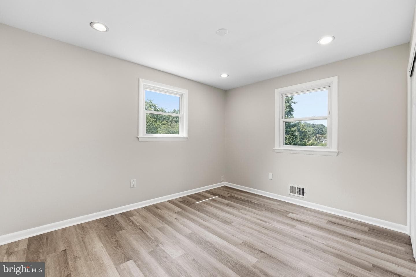 5804 Spell Road photo 36